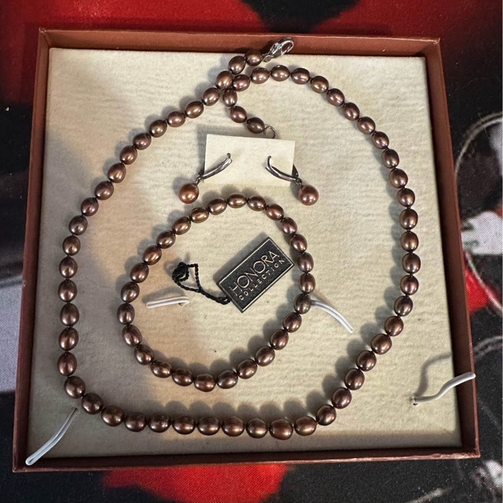 Honora Freshwater Pearls Brown Necklace, Earrings, Bracelet Set.